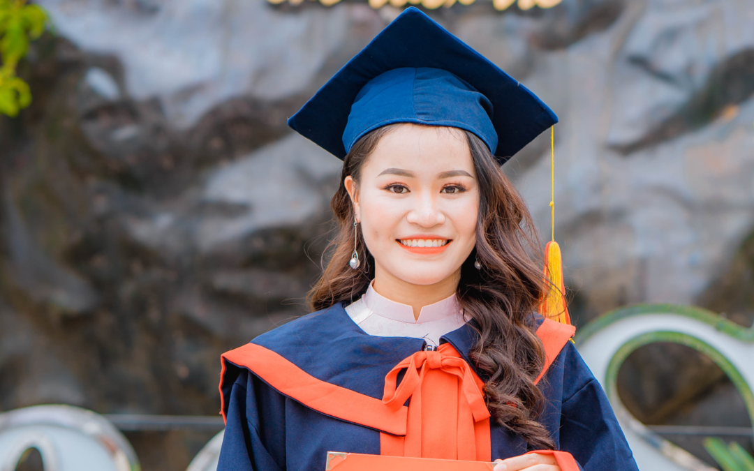 Đặng Thị Xinh – Đại học Vinh